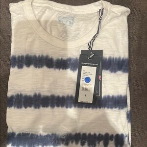 Vineyard Vines Blue and White Short Sleeve Tee